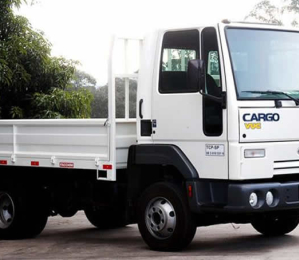 Bateria Fort Power de 100 Amperes para Ford Cargo 712: Potência e Confiabilidade para o Seu Caminhão